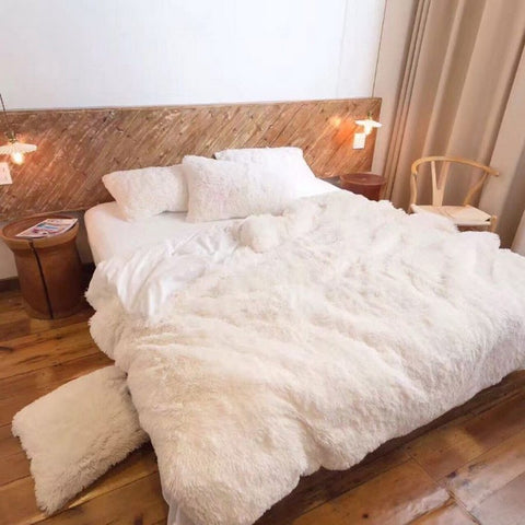 Double-Layer Plush Blanket