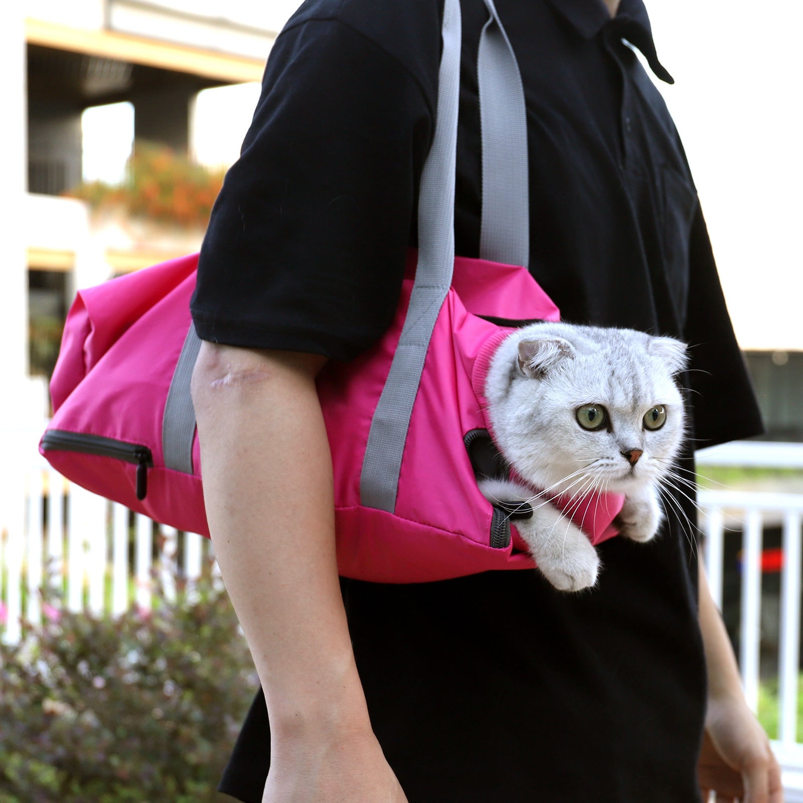 Anti-Scratch Cat Travel Bag